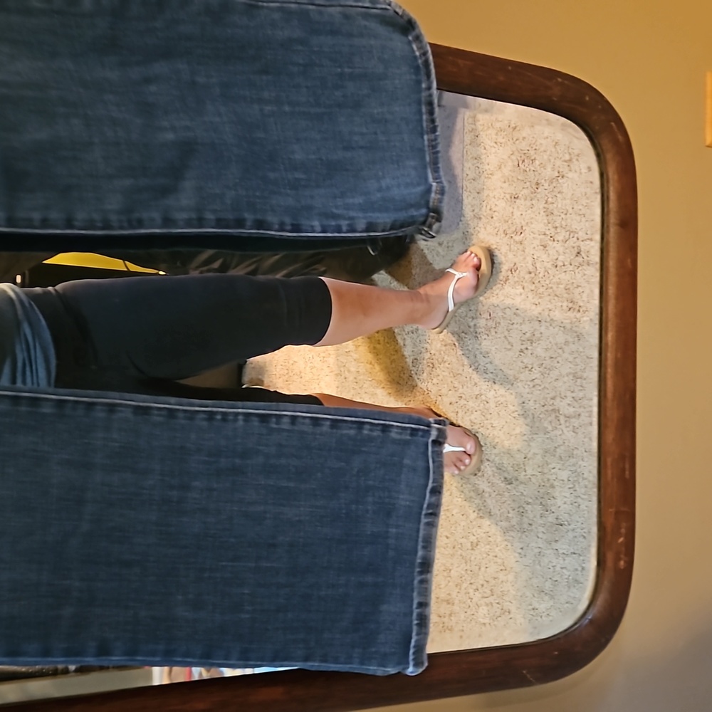 Jeans - Picture 2 of 4